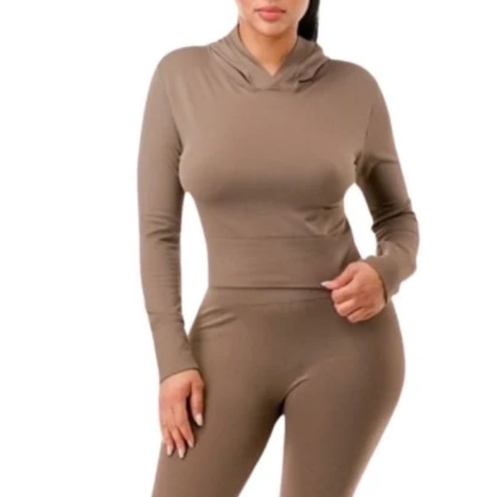 Mocha 2 Piece Set Brand New